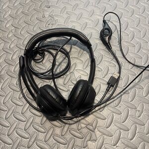 Logitech H390 Wired USB On-Ear Stereo‎ Headphones with Mic Black PC Laptop